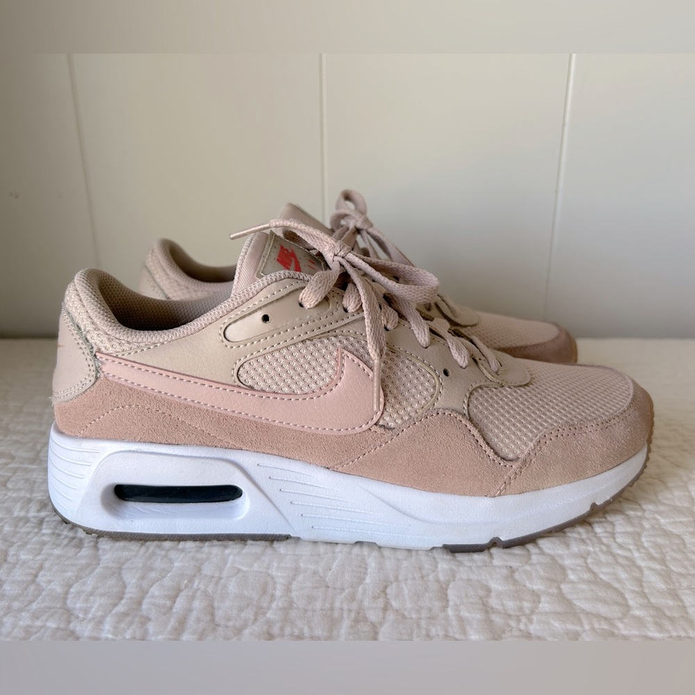 EUC in box Nike Air Max